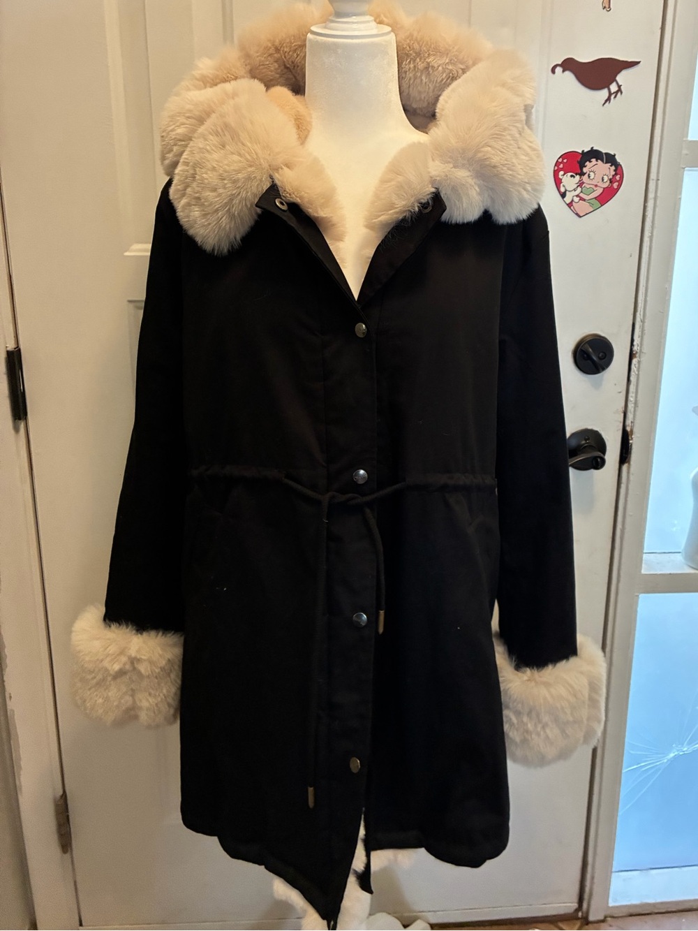New Women's Black Parka Coat with Cream Faux-Fur Trim with hood